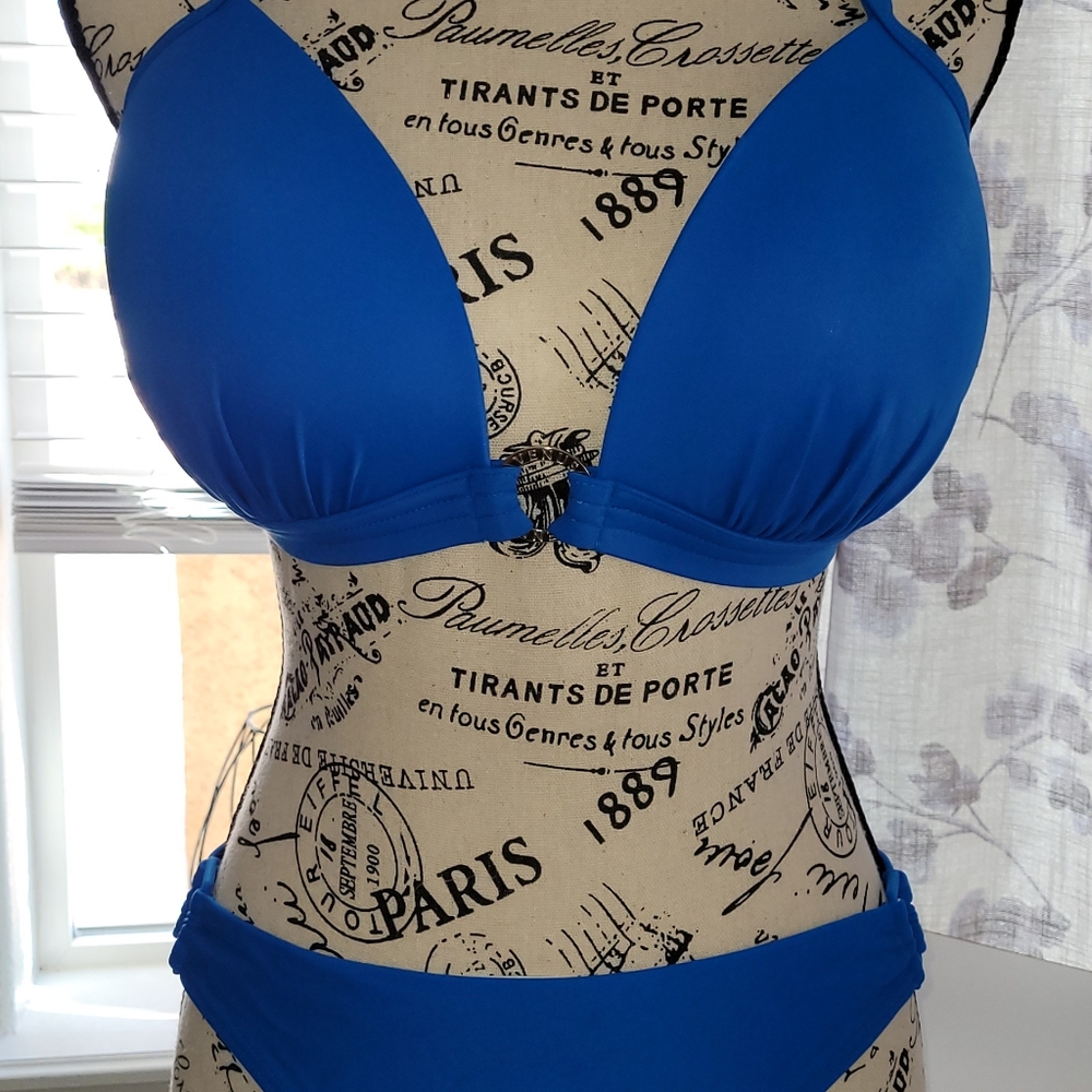 Cobalt blue Venus bikini